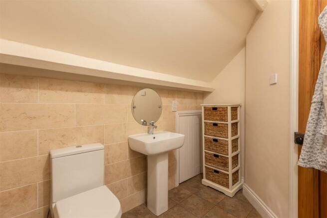 Blacksmiths House Shower Room-2.jpg