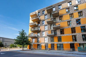 136, Christchurch Way, London SE10 0UW