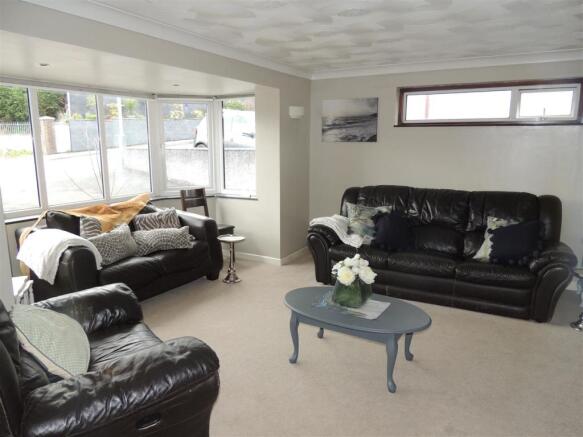 Lounge: