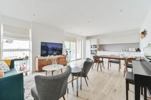 Flat 8, 3, Purbeck Gardens, Lower Sydenham, London SE26 5FF