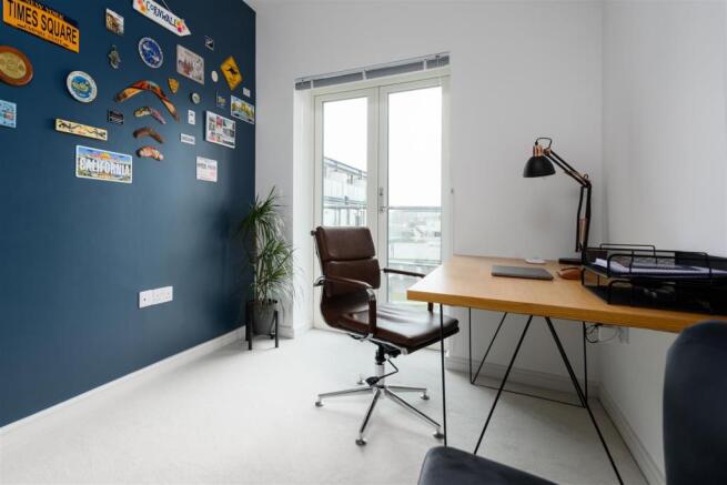 Bedroom 4/Study