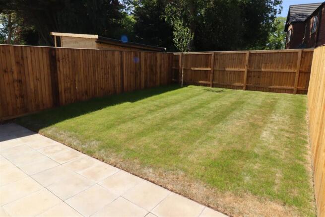 3 bed Semi-Detached to rent Image 8