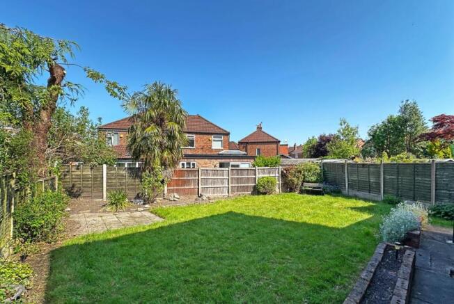 Brook Lane, Timperley photo 4