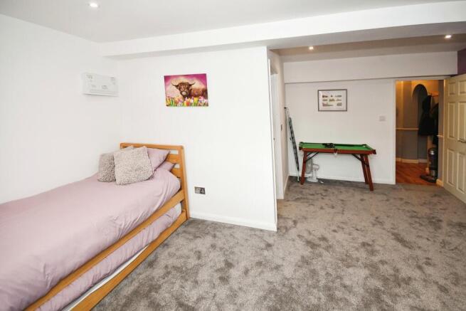 Bedroom 5 /Annex