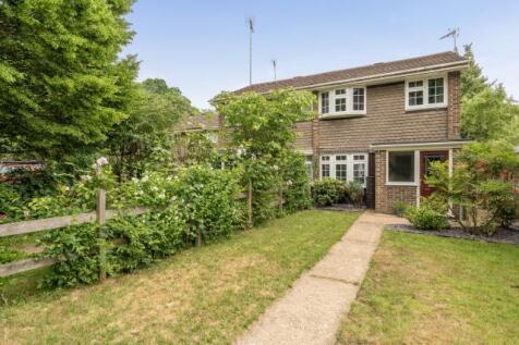 Francis Chichester Close, Ascot