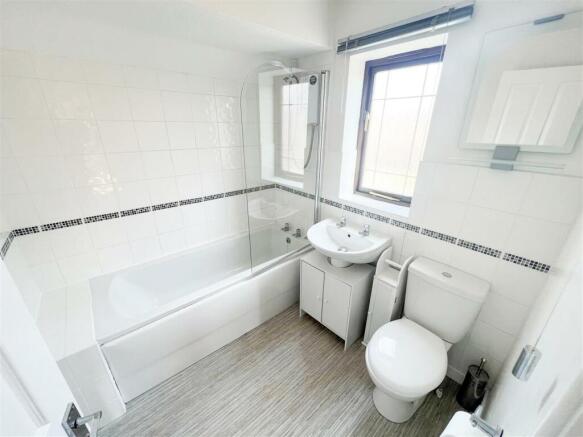 HOUSE BATHROOM