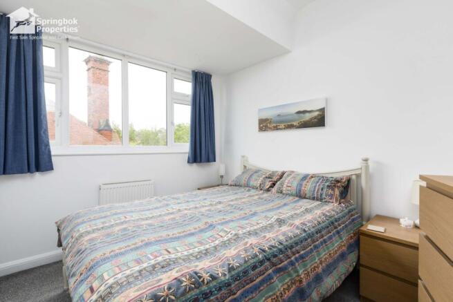 2 bed Apartment for sale Image 8