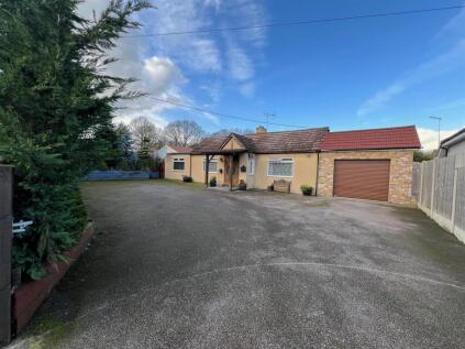 Foxes Grove, Hutton, Brentwood