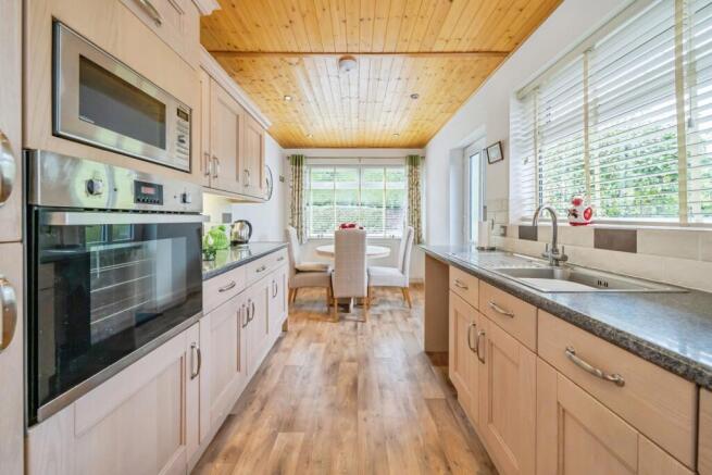 Kitchen / Diner