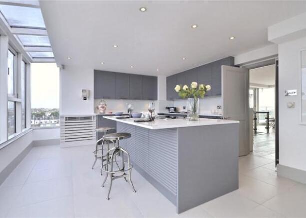 21 Park St James - Kitchen.jpg