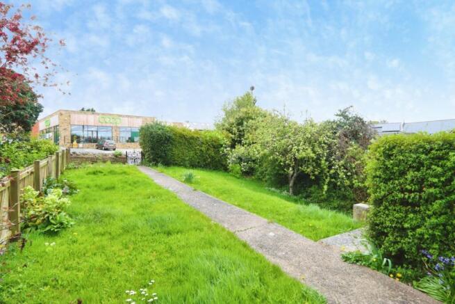 3 bed Semi-Detached for sale Image 5