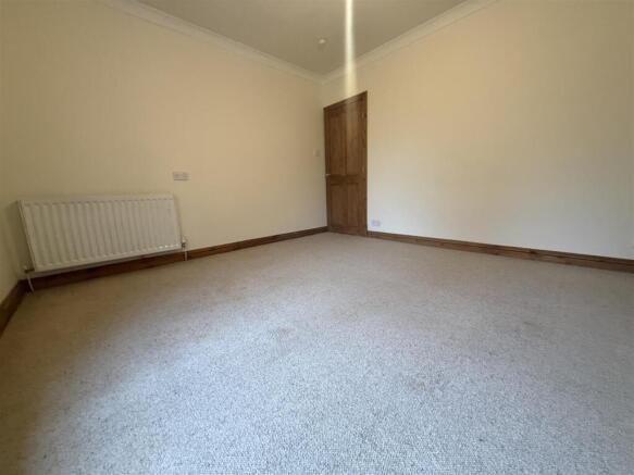 2 bed Terraced for sale Image 9