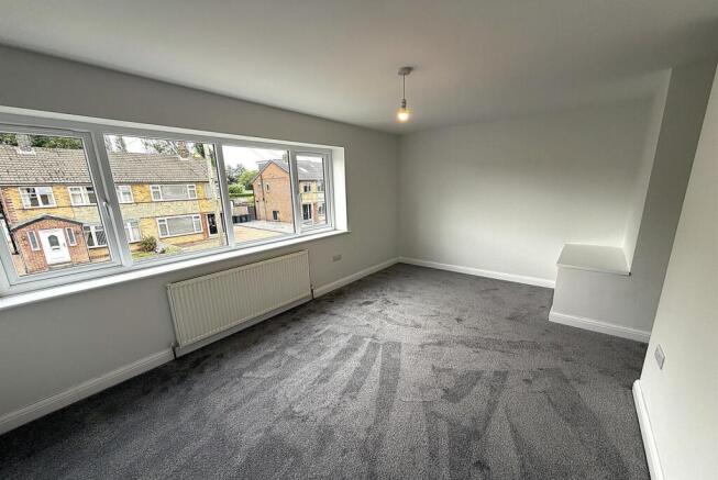 3 bed House to rent Image 9