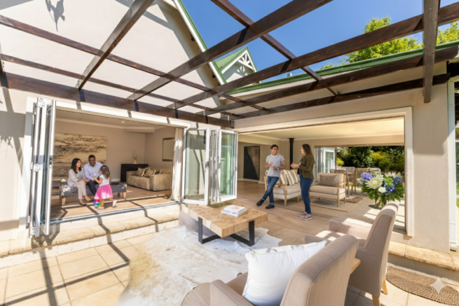 Amazing open living - perfect for entertaining