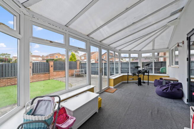 4 bed Detached for sale Image 10