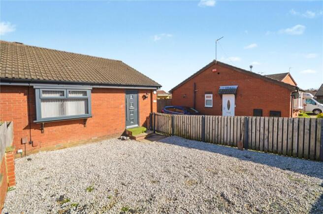 2 bed Bungalow for sale Image 11