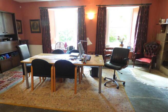 dining room.JPG