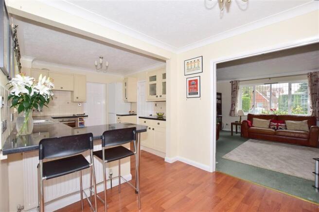 Kitchen/Breakfast Area