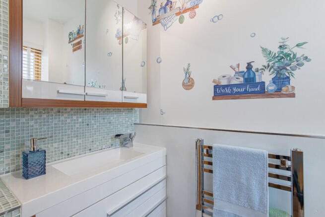 Bathroom1