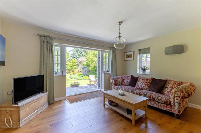 Kitchen Sitting Area