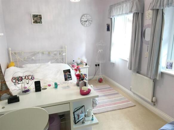 Bed 3.JPG