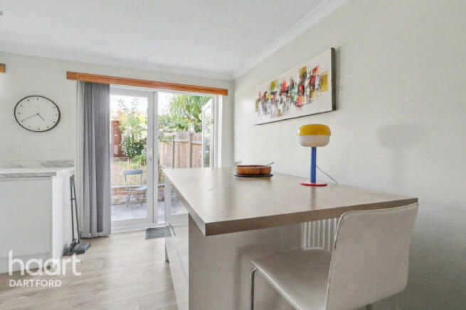 Lonsdale Crescent, Dartford photo 4
