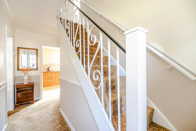4 bed Detached for sale Image 10