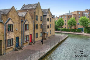 63, Waterman Way, London E1W 2QW