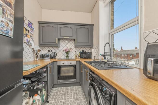 2 bed Terraced for sale Image 7