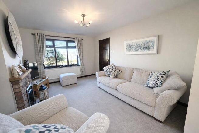 3 bed Semi-Detached for sale Image 7