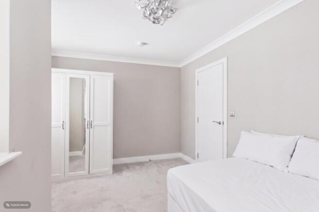 2 bed Flat for sale Image 9