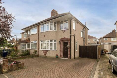 Lytton Close, Northolt