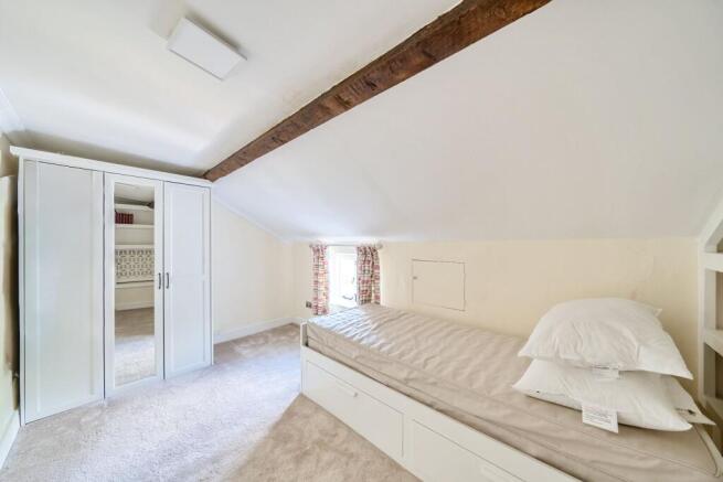 bed 2,2