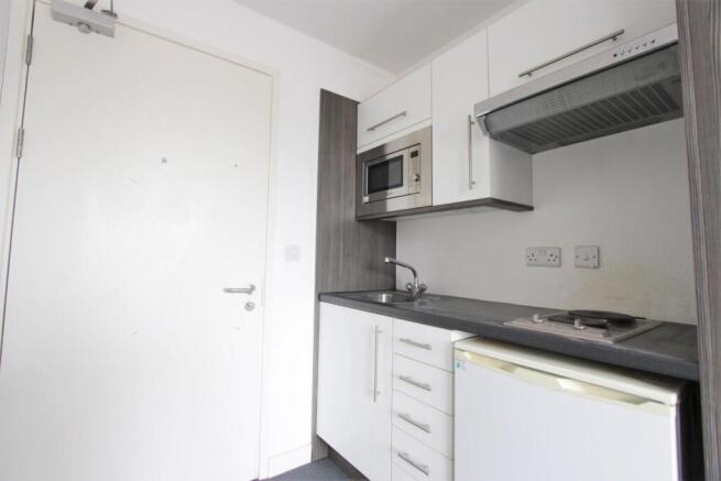 3. Kitchen.jpg