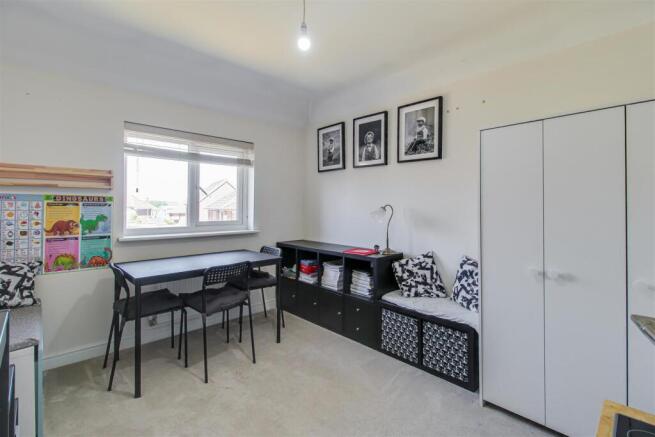 4 bed Detached for sale Image 12