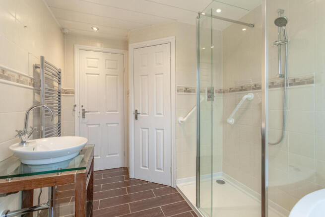 bathroom b