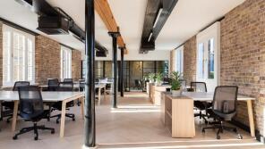 Flat 2, 8, Bowling Green Lane, London EC1R 0BH