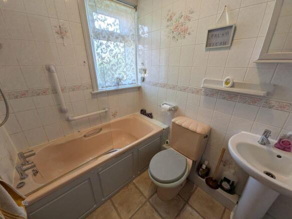 3 bed Terraced for sale Image 7