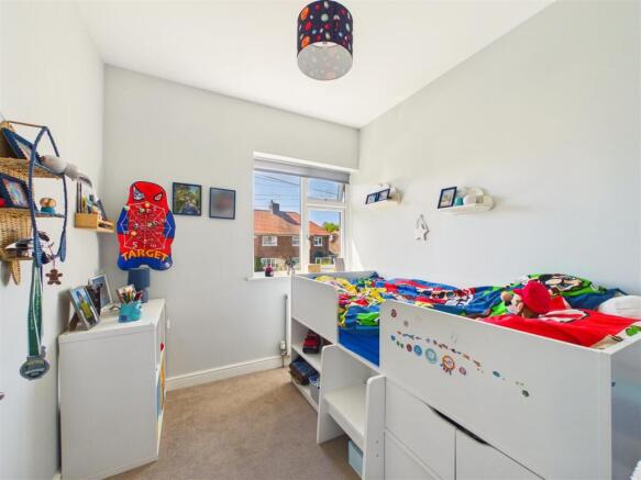 3 bed Terraced for sale Image 10