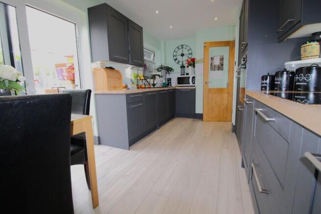 kitchen diner 4