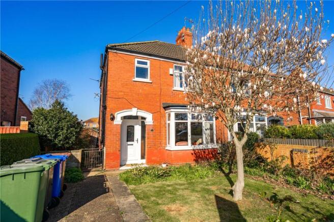 3-bed house on Marklew Avenue, Grimsby, DN34, £120,000