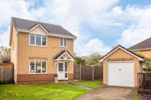 35, Moat Way, Cambridge CB24 4TR
