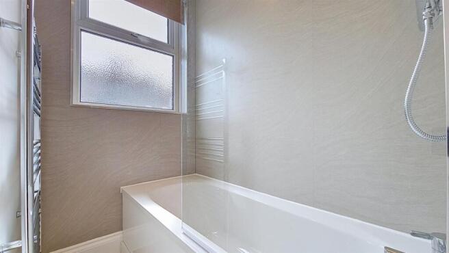 3 bed Terraced to rent Image 10