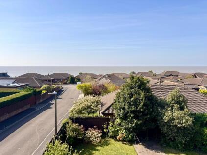 Smithies Avenue, Sully