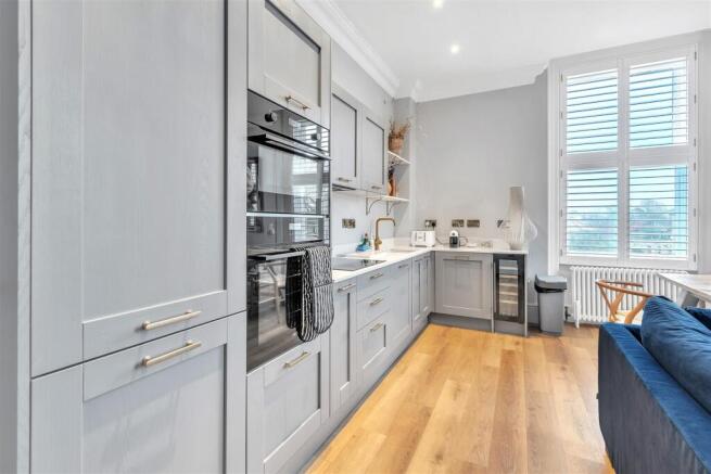2 bed Apartment for sale Image 5