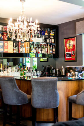 Bespoke Bar and Entertaining Room