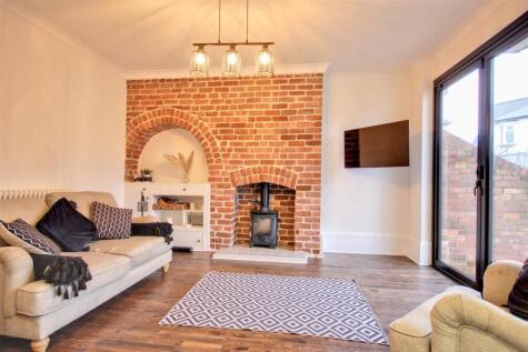 West End Road, Cottingham