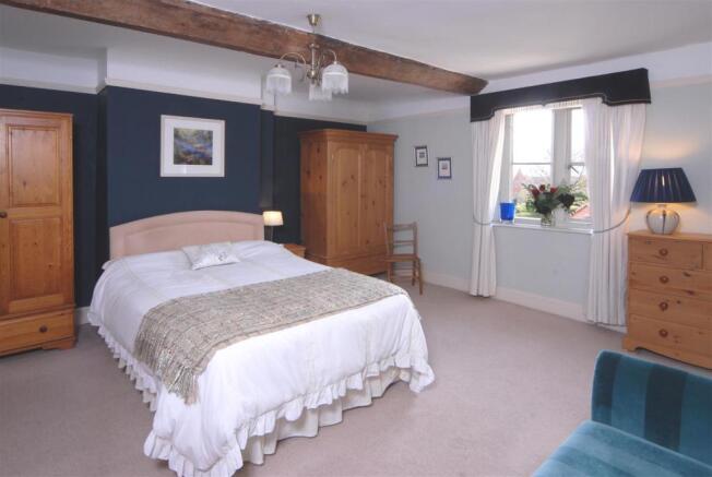 IM10 Haresfield Farm 110516.jpg