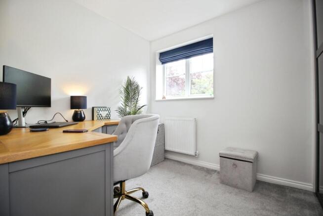 2 bed Flat for sale Image 8