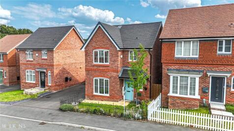 Polar Avenue, Nuneaton, Warwickshire, CV10